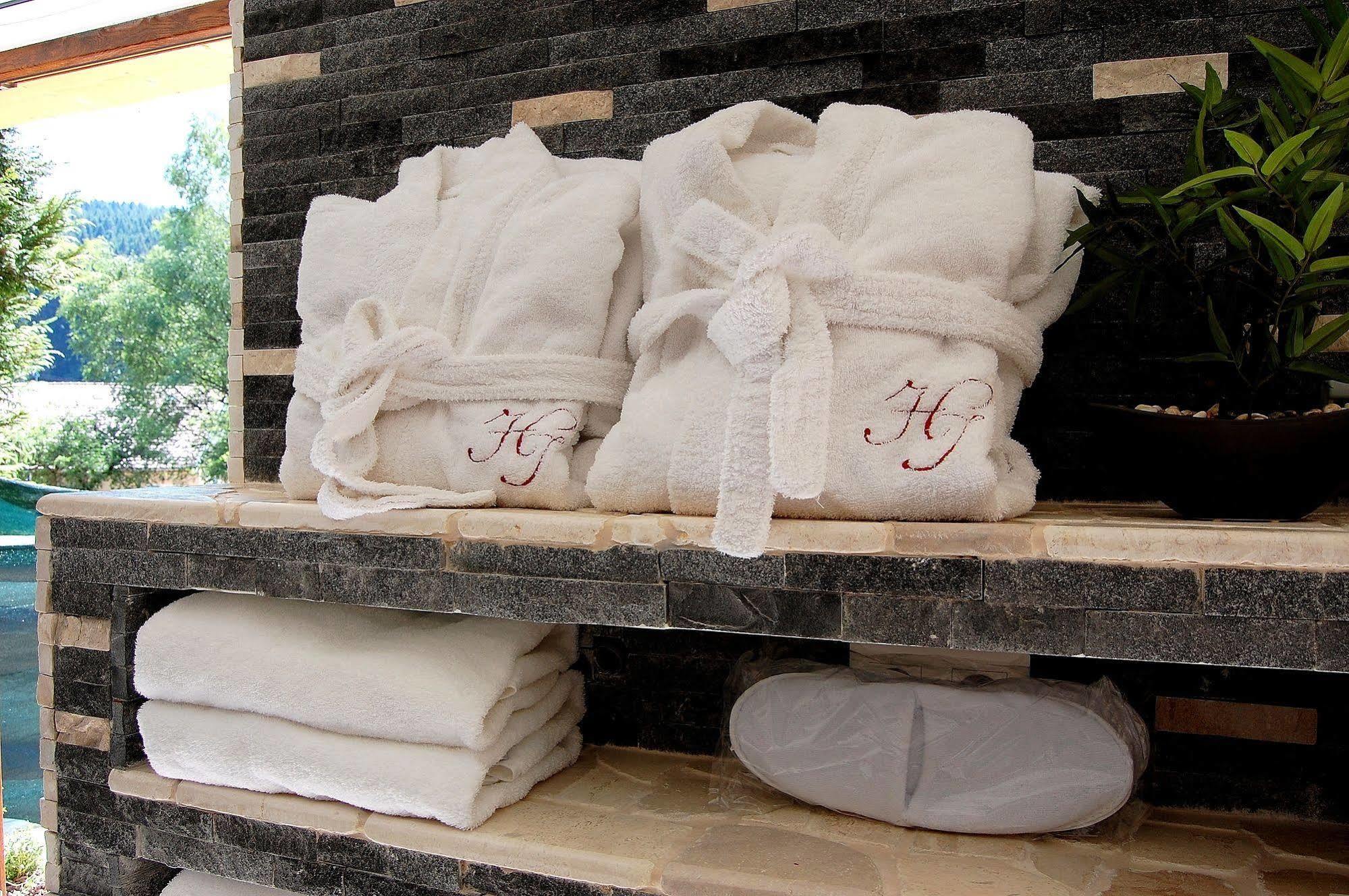 Domaine Du Haut Jardin Hotel & Chalets Spa Prive Rehaupal Buitenkant foto